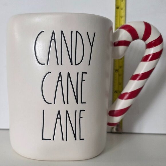 Rae Dunn Christmas Candy Cane Lane mug White with Candy Cane Handle NWOT - Picture 1 of 4